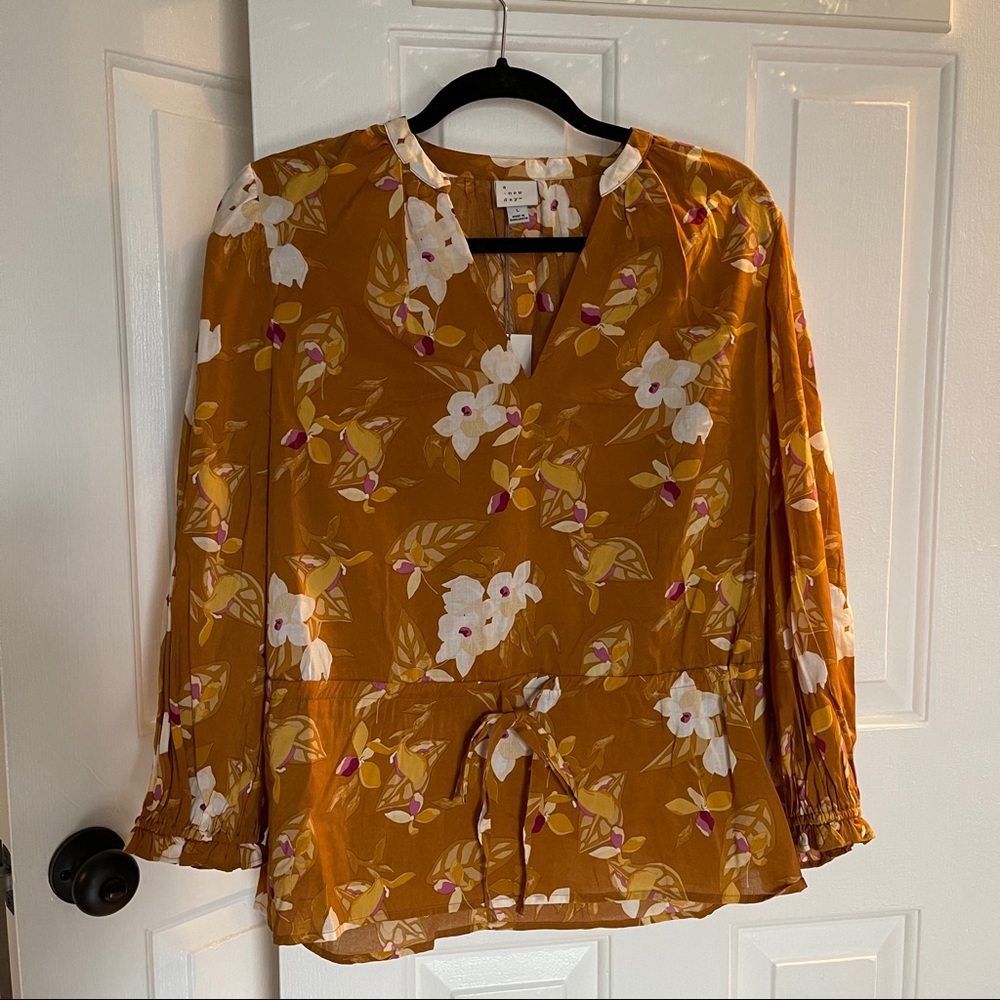 NEW A NEW DAY BROWN YELLOW FLORAL TIE WAIST TOP L